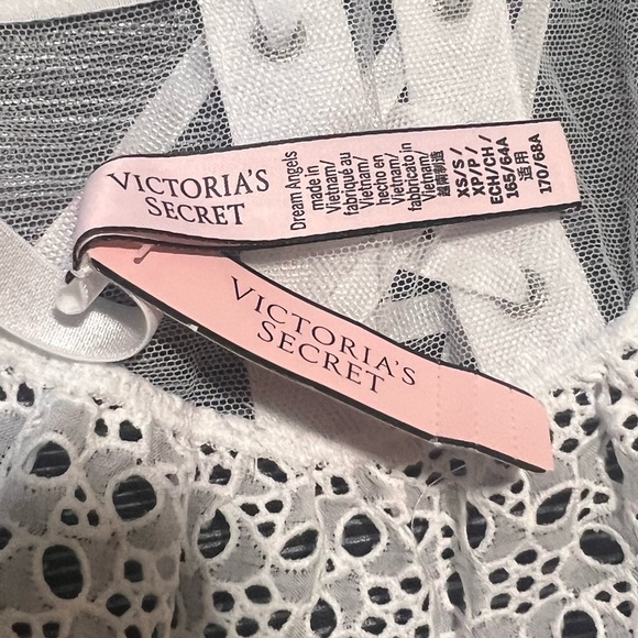 Victoria Secret Dream Angels White Eyelet Lace Garter Belt Skirt, NWT, Size XS/S - Picture 13 of 16
